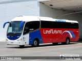 Leal Transporte e Turismo 1313 na cidade de Brasília, Distrito Federal, Brasil, por Gustavo  Bonfate. Número da foto: #:id.