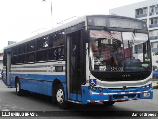 Buses Guadalupe 71 na cidade de Carmen, San José, San José, Costa Rica, por Daniel Brenes. ID da foto: 11827896.