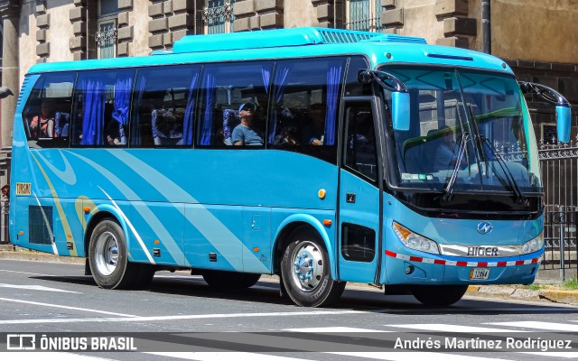 Autobuses sin identificación - Costa Rica 00 na cidade de Catedral, San José, San José, Costa Rica, por Andrés Martínez Rodríguez. Número da foto: #11828858.