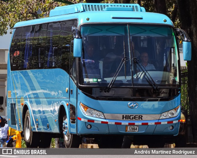 Autobuses sin identificación - Costa Rica 00 na cidade de Catedral, San José, San José, Costa Rica, por Andrés Martínez Rodríguez. Número da foto: #11828756.