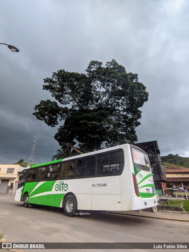 Viação Elite RJ 176.040 na cidade de Valença, Rio de Janeiro, Brasil, por Luiz Fabio Silva. ID da foto: 11830131.