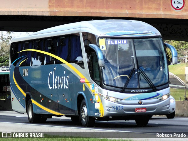 Viação Clewis 21109 na cidade de São José dos Campos, São Paulo, Brasil, por Robson Prado. ID da foto: 11831364.