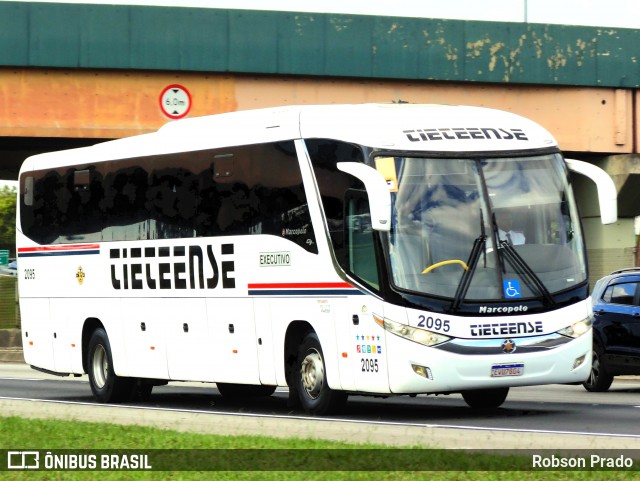 Tieteense Turismo 2095 na cidade de São José dos Campos, São Paulo, Brasil, por Robson Prado. ID da foto: 11831526.