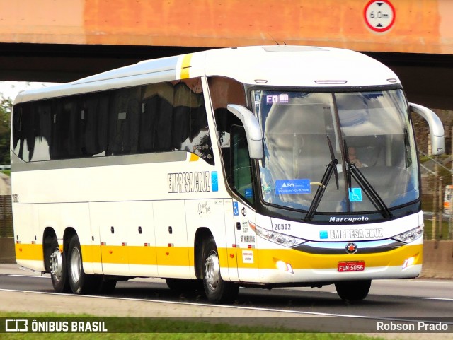 Empresa Cruz 20502 na cidade de São José dos Campos, São Paulo, Brasil, por Robson Prado. ID da foto: 11831531.