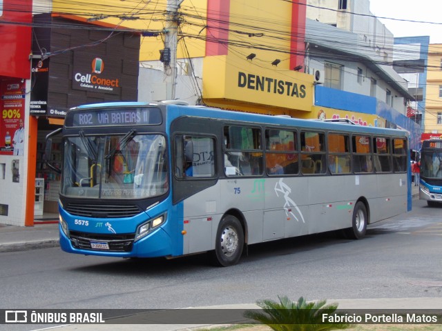 Viação Rosa Vitória da Conquista 5575 na cidade de Vitória da Conquista, Bahia, Brasil, por Fabrício Portella Matos. ID da foto: 11749517.