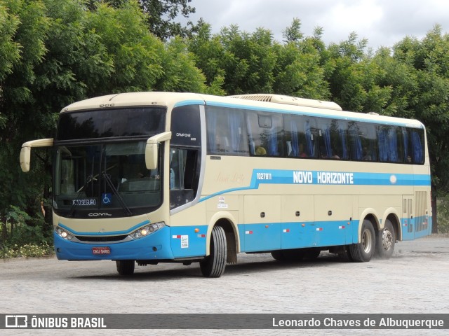 Viação Novo Horizonte 1027811 na cidade de Santa Maria da Vitória, Bahia, Brasil, por Leonardo Chaves de Albuquerque. Número da foto: #11751029.