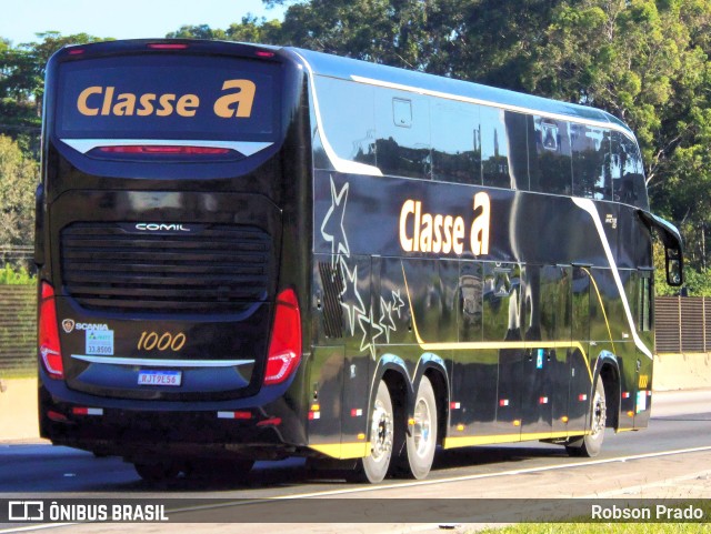 Classe A Turismo 1000 na cidade de São José dos Campos, São Paulo, Brasil, por Robson Prado. Número da foto: #11748724.