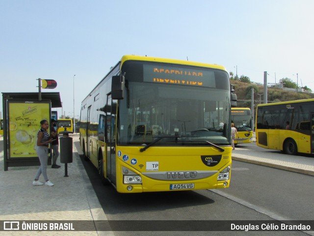 TST - Transportes Sul do Tejo 2227 na cidade de Almada, Setúbal, Portugal, por Douglas Célio Brandao. ID da foto: 11753968.