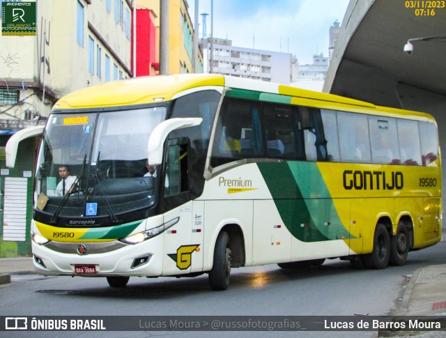 Empresa Gontijo de Transportes 19580 na cidade de Belo Horizonte, Minas Gerais, Brasil, por Lucas de Barros Moura. ID da foto: 11753559.