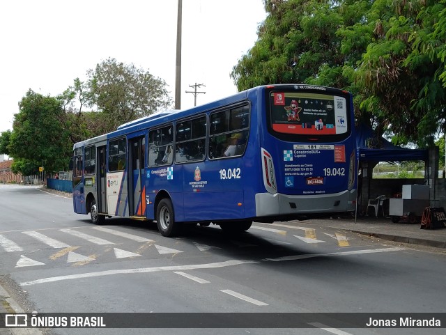 Transportes Capellini 19.042 na cidade de Campinas, São Paulo, Brasil, por Jonas Miranda. ID da foto: 11752584.