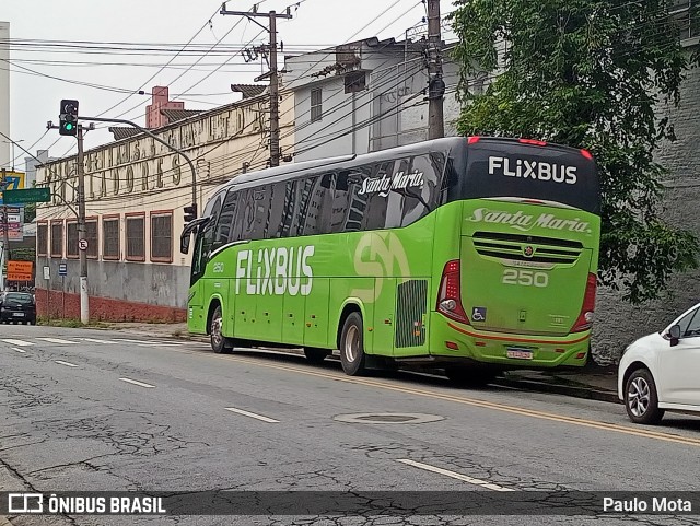 Santa Maria Fretamento e Turismo 250 na cidade de Santo André, São Paulo, Brasil, por Paulo Mota. ID da foto: 11755656.