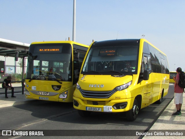 TST - Transportes Sul do Tejo 2032 na cidade de Almada, Setúbal, Portugal, por Douglas Célio Brandao. Número da foto: #11756662.