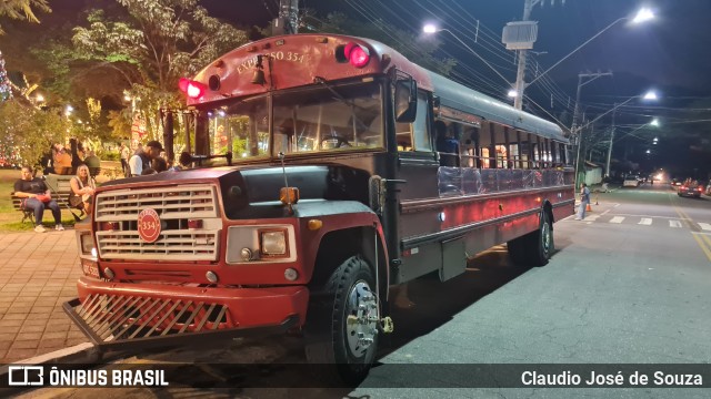 Ônibus Particulares 5203 na cidade de Guararema, São Paulo, Brasil, por Claudio José de Souza. ID da foto: 11755943.