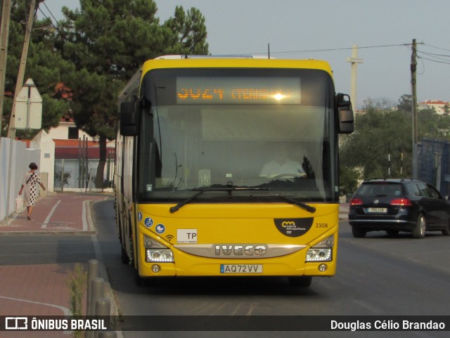 TST - Transportes Sul do Tejo 2308 na cidade de Almada, Setúbal, Portugal, por Douglas Célio Brandao. Número da foto: #11756713.