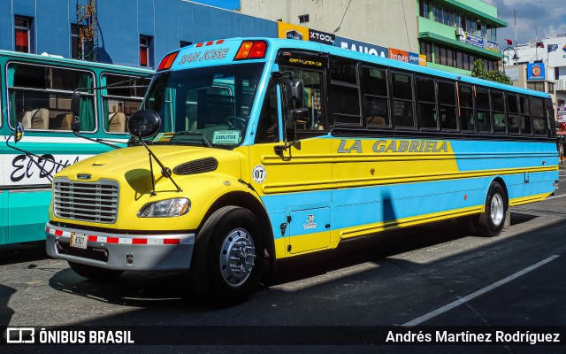 Transportes Zúñiga S.A. 07 na cidade de Catedral, San José, San José, Costa Rica, por Andrés Martínez Rodríguez. Número da foto: #11757675.