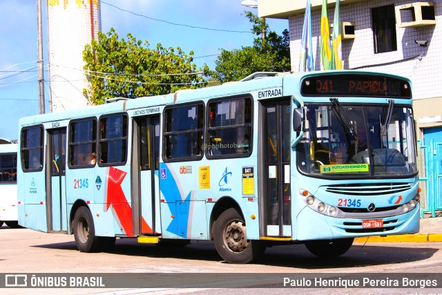 Aliança Transportes Urbanos 21345 na cidade de Fortaleza, Ceará, Brasil, por Paulo Henrique Pereira Borges. Número da foto: #11760274.