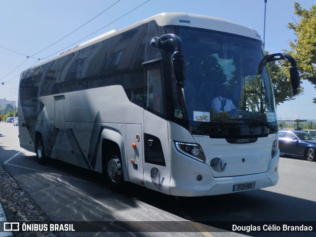 LP Tours Autocarros 3169 na cidade de Coimbra, Coimbra, Portugal, por Douglas Célio Brandao. Número da foto: #11759659.
