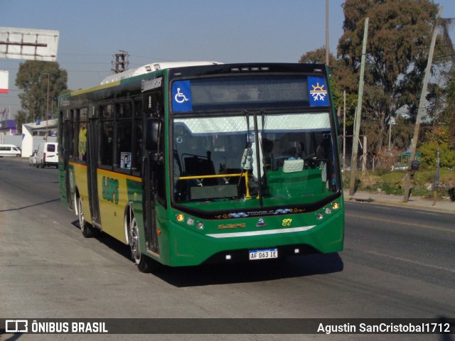 SAES - Sociedad Anonima Expreso Sudoeste 87 na cidade de Quilmes, Quilmes, Buenos Aires, Argentina, por Agustin SanCristobal1712. Número da foto: #11762195.