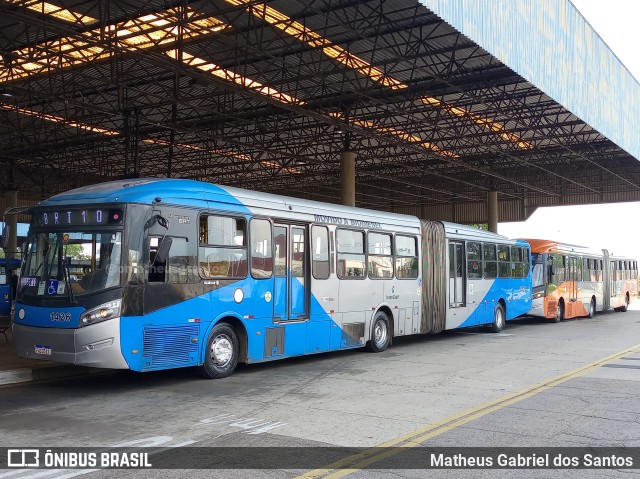 VB Transportes e Turismo 1426 na cidade de Campinas, São Paulo, Brasil, por Matheus Gabriel dos Santos. Número da foto: #11764280.
