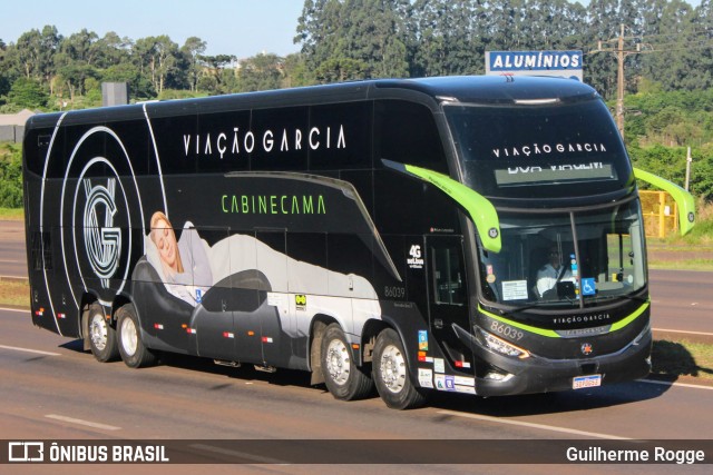 Viação Garcia 86039 na cidade de Cascavel, Paraná, Brasil, por Guilherme Rogge. Número da foto: #11764255.