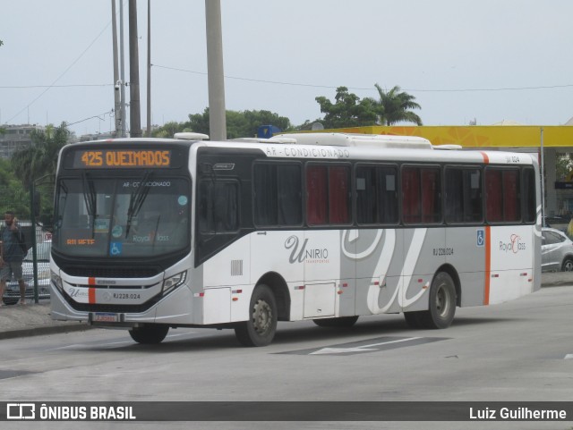 UniRio Transportes RJ 228.024 na cidade de Rio de Janeiro, Rio de Janeiro, Brasil, por Luiz Guilherme. Número da foto: #11763578.
