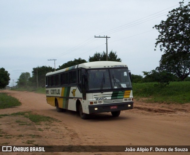 Empresa Gontijo de Transportes 1685 na cidade de Manga, Minas Gerais, Brasil, por João Alípio F. Dutra de Souza. ID da foto: 11764539.