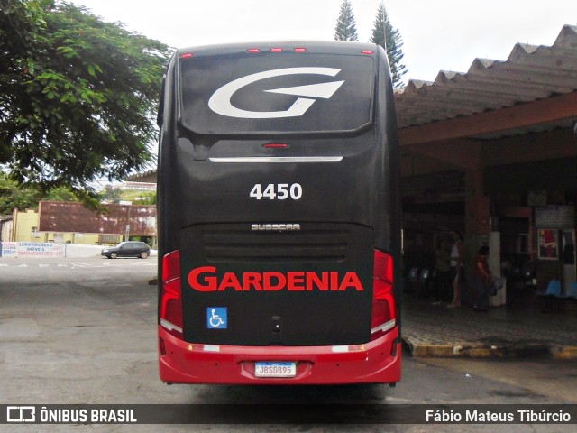 Expresso Gardenia 4450 na cidade de Três Corações, Minas Gerais, Brasil, por Fábio Mateus Tibúrcio. Número da foto: #11764483.