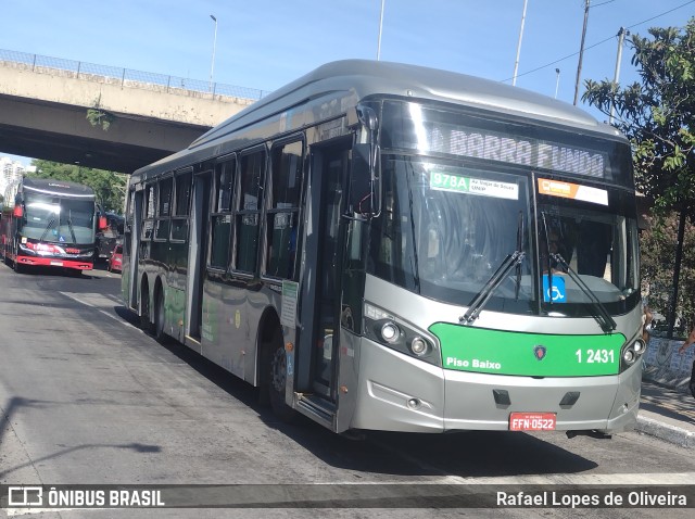 Viação Gato Preto 1 2431 na cidade de São Paulo, São Paulo, Brasil, por Rafael Lopes de Oliveira. Número da foto: #11764485.