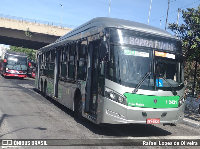 Viação Gato Preto 1 2431 na cidade de São Paulo, São Paulo, Brasil, por Rafael Lopes de Oliveira. ID da foto: 11764485.