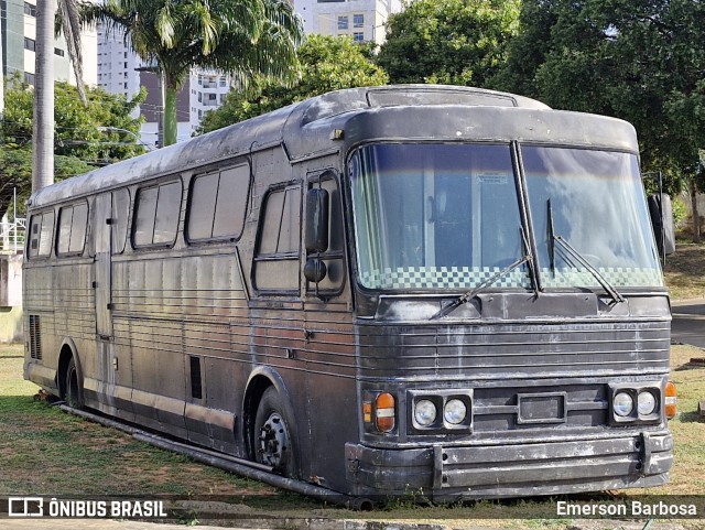 Ônibus Particulares  na cidade de Natal, Rio Grande do Norte, Brasil, por Emerson Barbosa. Número da foto: #12451810.