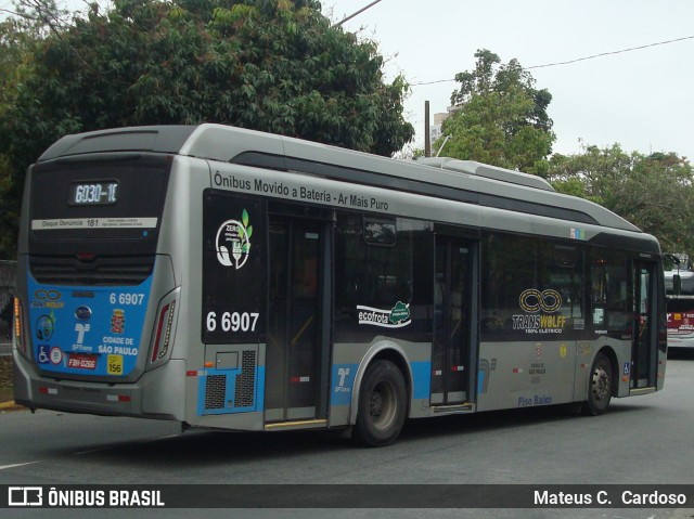 Transwolff Transportes e Turismo 6 6907 na cidade de São Paulo, São Paulo, Brasil, por Mateus C.  Cardoso. Número da foto: #12450841.