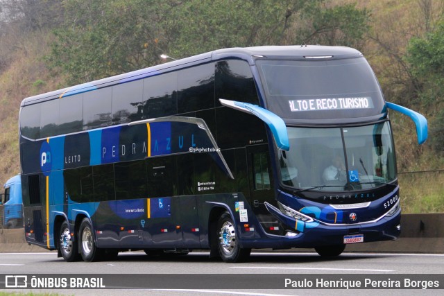 Pedra Azul Turismo 52000 na cidade de Piraí, Rio de Janeiro, Brasil, por Paulo Henrique Pereira Borges. Número da foto: #12452437.