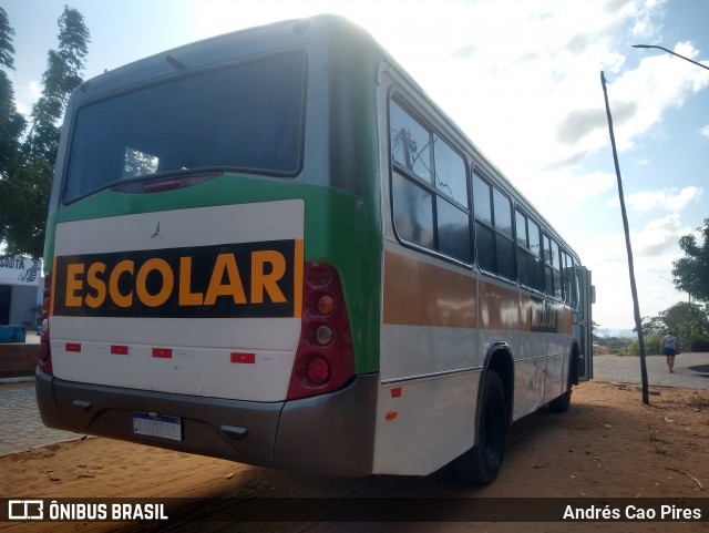 Escolares 1461 na cidade de Nísia Floresta, Rio Grande do Norte, Brasil, por Andrés Cao Pires. Número da foto: #12450337.