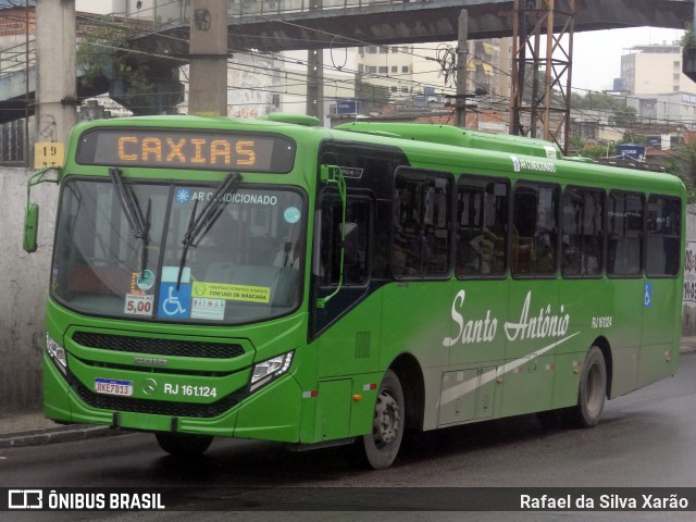 Transportes Santo Antônio RJ 161.124 na cidade de Duque de Caxias, Rio de Janeiro, Brasil, por Rafael da Silva Xarão. Número da foto: #12473839.