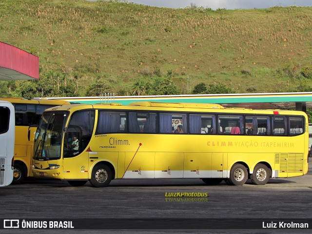 Viação Itapemirim 8869 na cidade de Juiz de Fora, Minas Gerais, Brasil, por Luiz Krolman. Número da foto: #12474009.