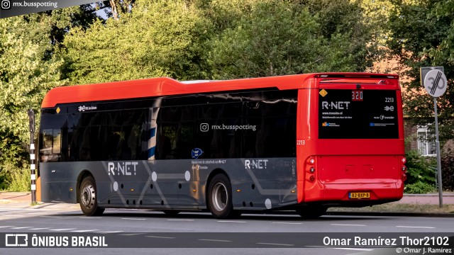 Transdev 2213 na cidade de Amsterdam, North Holland, Países Baixos, por Omar Ramírez Thor2102. Número da foto: #12473180.