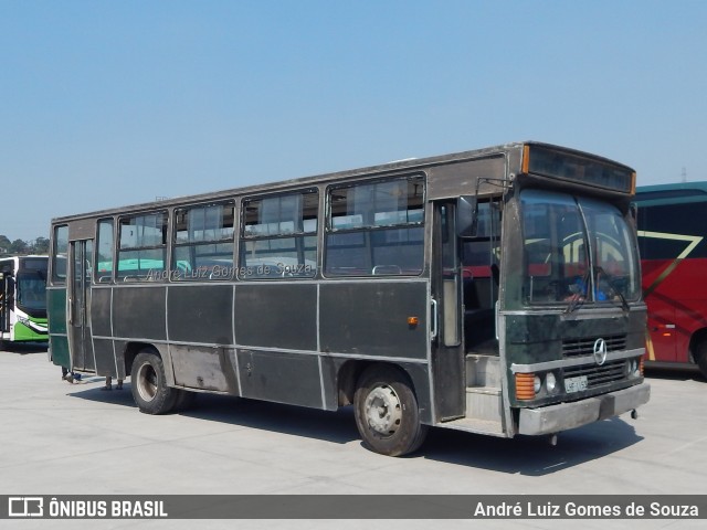 Ônibus Particulares 1153 na cidade de Duque de Caxias, Rio de Janeiro, Brasil, por André Luiz Gomes de Souza. Número da foto: #12480267.