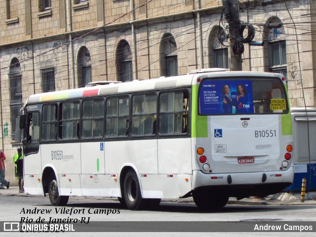 Viação Penha Rio B10551 na cidade de Rio de Janeiro, Rio de Janeiro, Brasil, por Andrew Campos. Número da foto: #12477792.