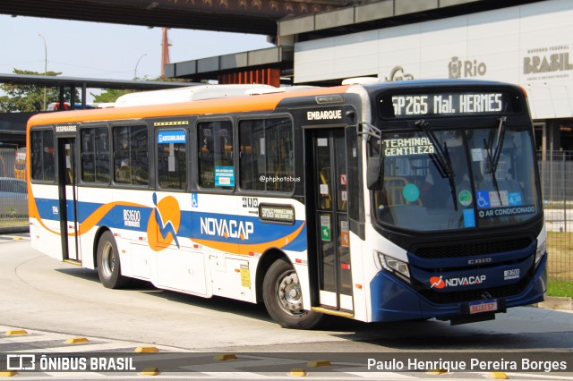 Viação Novacap B51600 na cidade de Rio de Janeiro, Rio de Janeiro, Brasil, por Paulo Henrique Pereira Borges. Número da foto: #12480159.