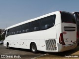 Ônibus Particulares 4200 na cidade de Trindade, Goiás, Brasil, por Douglas Andrez. Número da foto: #12479349.