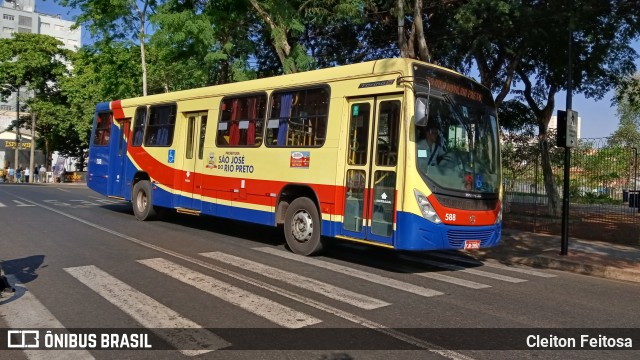 Circular Santa Luzia > Protetora Transportes 588 na cidade de São José do Rio Preto, São Paulo, Brasil, por Cleiton Feitosa. Número da foto: #12482922.