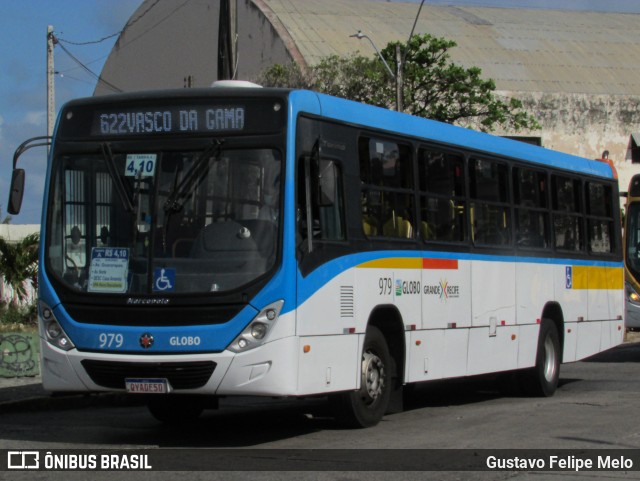 Transportadora Globo 979 na cidade de Recife, Pernambuco, Brasil, por Gustavo Felipe Melo. Número da foto: #12481913.