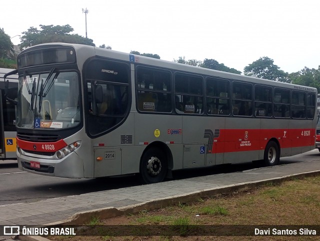 Express Transportes Urbanos Ltda 4 8928 na cidade de São Paulo, São Paulo, Brasil, por Davi Santos Silva. Número da foto: #12483270.