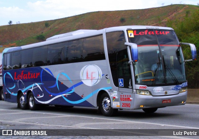 Lefatur 2090 na cidade de Aparecida, São Paulo, Brasil, por Luiz Petriz. Número da foto: #12485087.