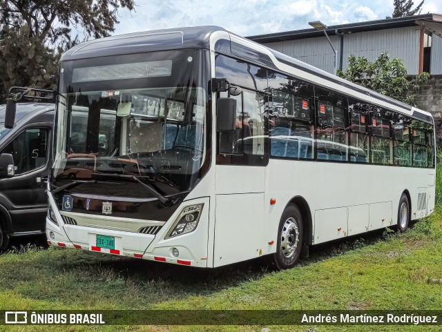 Eurobus 00 na cidade de La Uruca, San José, San José, Costa Rica, por Andrés Martínez Rodríguez. Número da foto: #12487202.