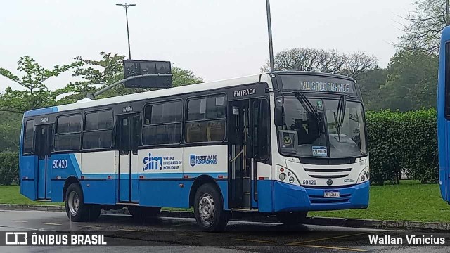 Transol Transportes Coletivos 50420 na cidade de Florianópolis, Santa Catarina, Brasil, por Wallan Vinicius. Número da foto: #12486014.