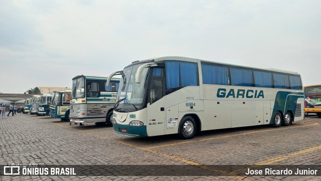 Viação Garcia 6984 na cidade de Londrina, Paraná, Brasil, por Jose Ricardo Junior. Número da foto: #12488101.