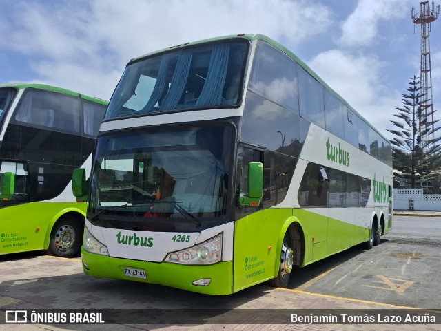 TurBus 4265 na cidade de El Tabo, San Antonio, Valparaíso, Chile, por Benjamín Tomás Lazo Acuña. Número da foto: #12489760.