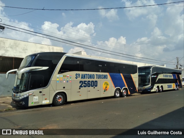 Santo Antônio Turismo 25600 na cidade de Marília, São Paulo, Brasil, por Luis Guilherme Costa. Número da foto: #12491828.