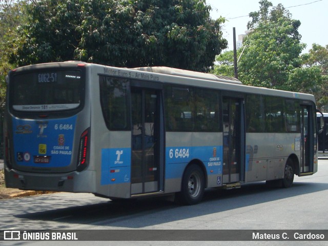 Transwolff Transportes e Turismo 6 6484 na cidade de São Paulo, São Paulo, Brasil, por Mateus C.  Cardoso. Número da foto: #12490352.